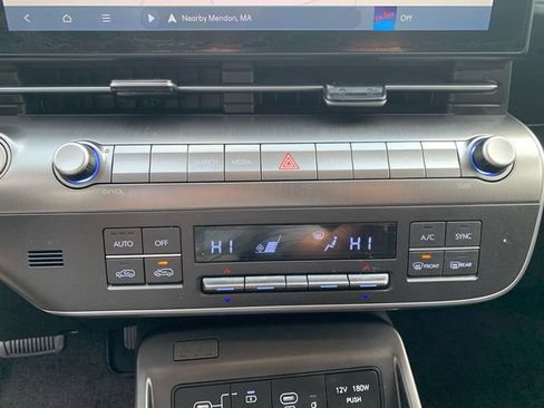 Used 2025 Hyundai Kona SEL AWD/4WD image 26