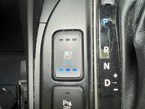 Used 2014 Hyundai Santa Fe GLS FWD image 29