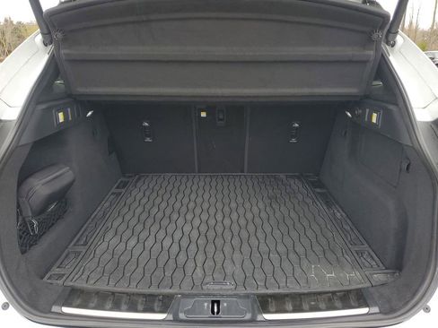 Used 2024 Jaguar F-PACE R-Dynamic S image 35