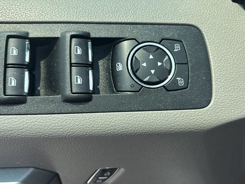 Used 2018 Ford F150 XLT AWD/4WD image 19