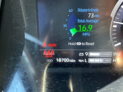 Used 2024 Toyota Tundra Platinum image 23