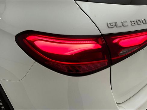 New 2026 Mercedes-Benz GLC 300 4MATIC image 14