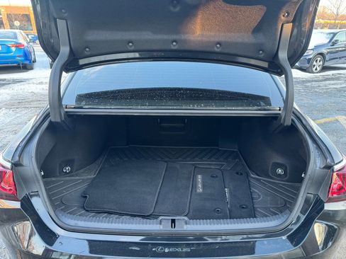 Used 2024 Lexus ES 300h F Sport image 14