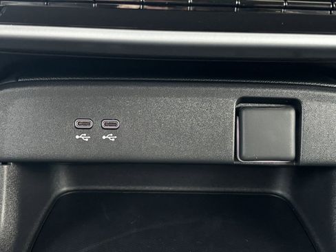 Used 2025 Honda Prologue EX image 16