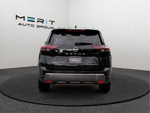 Used 2026 Nissan Rogue SL image 8