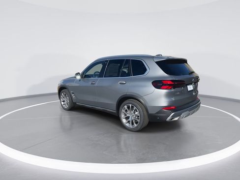 New 2026 BMW X5 xDrive40i w/ Premium Package image 6