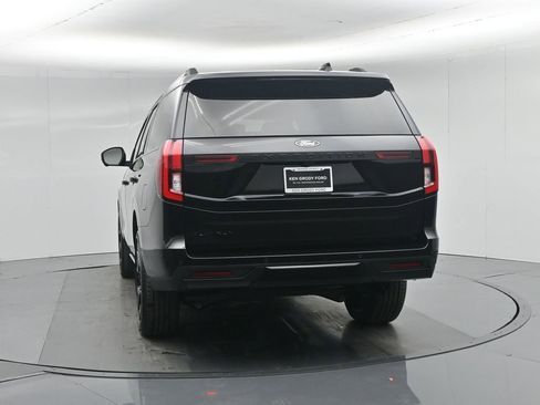 New 2026 Ford Expedition Platinum AWD/4WD image 32