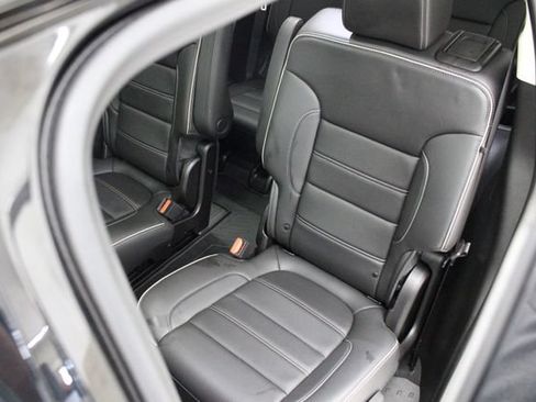 Used 2023 GMC Acadia Denali w/ Black Diamond Edition AWD/4WD image 45