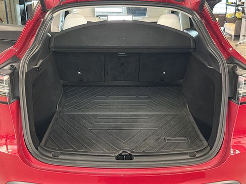 Used 2023 Tesla Model Y Long Range AWD/4WD image 27