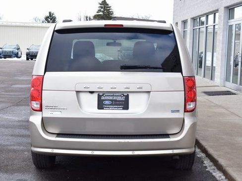 Used 2013 Dodge Grand Caravan SXT w/ Rear Park Assist Pkg image 5