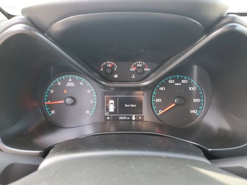 Used 2022 GMC Canyon Elevation image 17