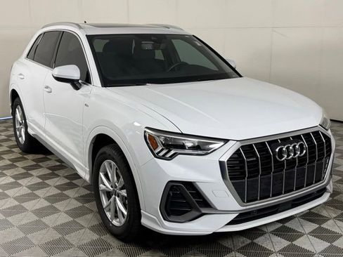 Used 2024 Audi Q3 2.0T Premium Plus w/ Premium Plus Package AWD/4WD image 10