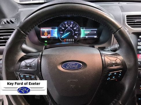 Used 2018 Ford Explorer XLT w/ Equipment Group 202A AWD/4WD image 27