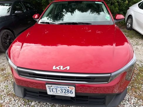 Used 2025 Kia K4 FWD image 3
