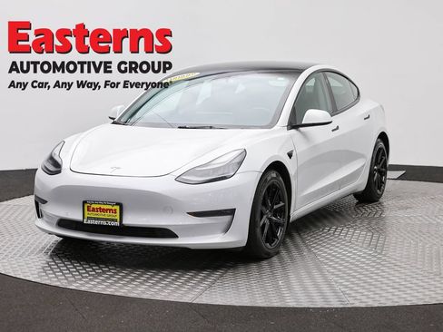 Used 2022 Tesla Model 3 Long Range AWD/4WD image 1