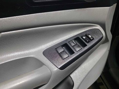 Used 2013 Toyota Tacoma PreRunner image 15