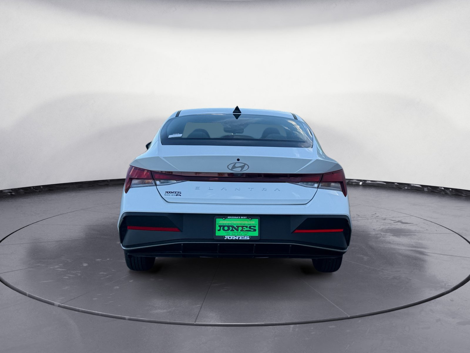 Used 2025 Hyundai Elantra SE FWD image 5