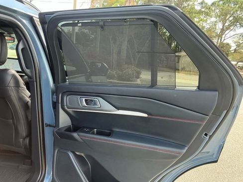 Used 2025 Ford Explorer ST-Line w/ Premium Package image 24