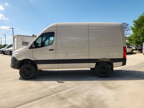 New 2025 Mercedes-Benz Sprinter 2500 image 5
