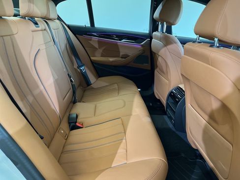 Used 2023 BMW 530i xDrive w/ Premium Package AWD/4WD image 13