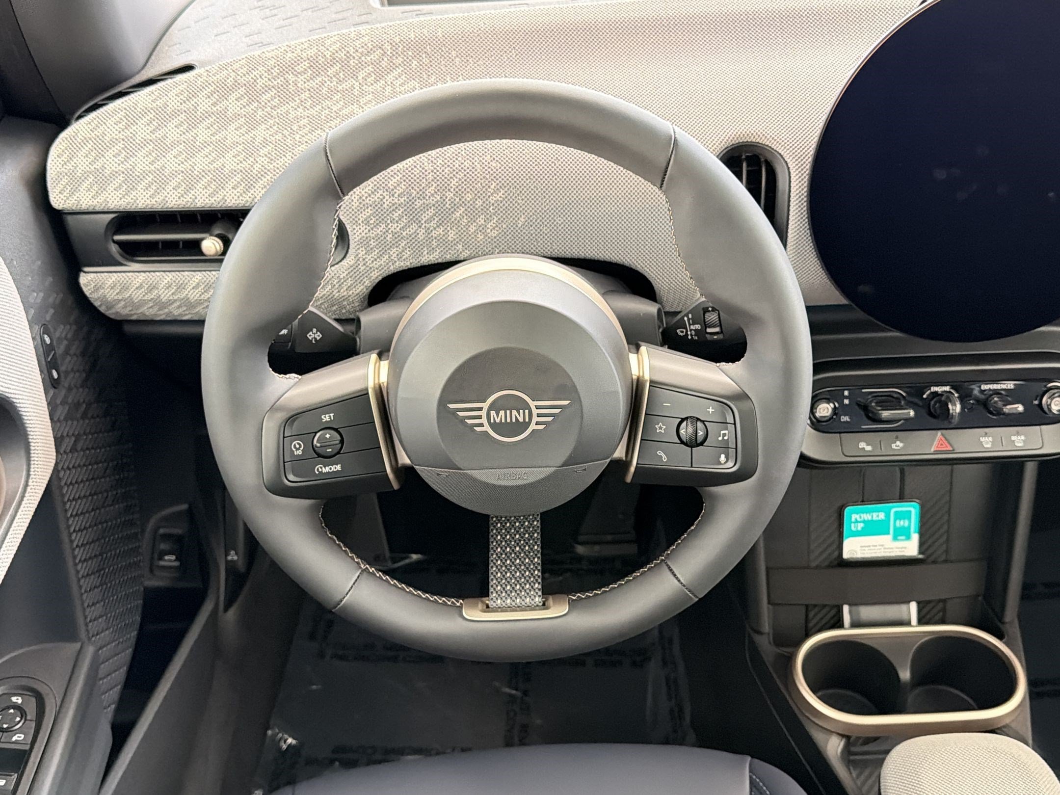 New 2026 MINI Cooper 2-Door Hardtop FWD image 17