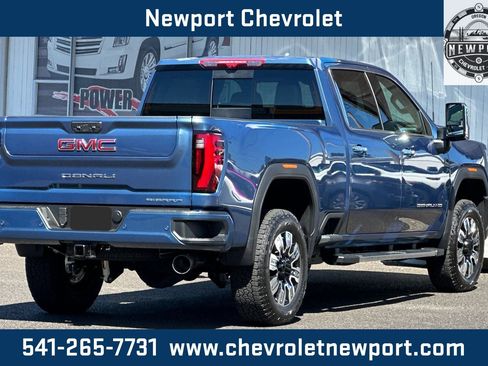 New 2025 GMC Sierra 3500 Denali w/ Technology Package image 4