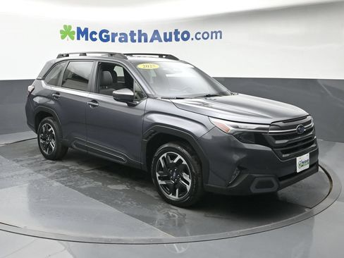 Used 2025 Subaru Forester Limited AWD/4WD image 2