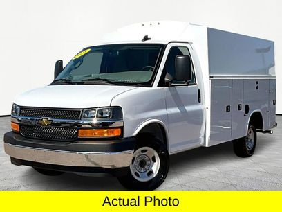 New 2025 Chevrolet Express 3500 w/ Power Convenience Package