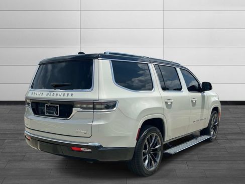 Used 2022 Jeep Grand Wagoneer Series I AWD/4WD image 5
