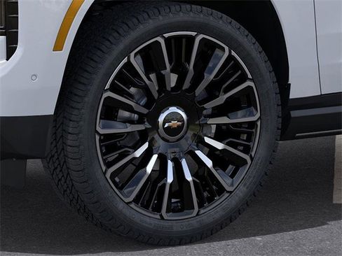 New 2026 Chevrolet Tahoe High Country image 9