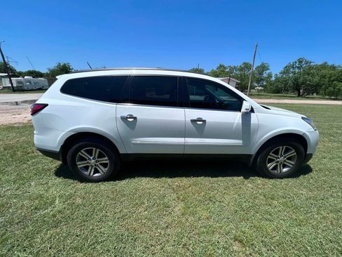Used 2016 Chevrolet Traverse LT w/ Traveler's Package FWD image 1