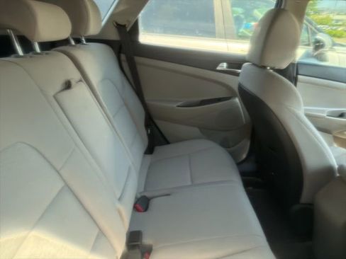 Used 2020 Hyundai Tucson Value FWD image 10