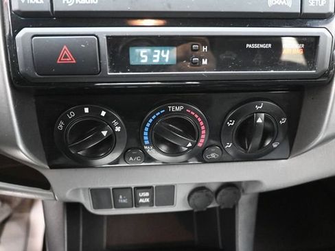 Used 2013 Toyota Tacoma 4x4 Double Cab w/ TRD Off-Road Pkg image 12