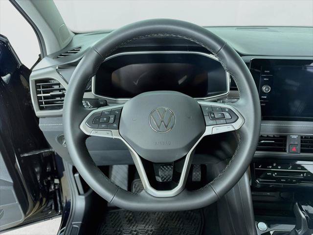 New 2027 Volkswagen Taos SE AWD/4WD image 11