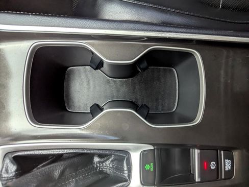 Used 2018 Honda Accord EX-L image 30