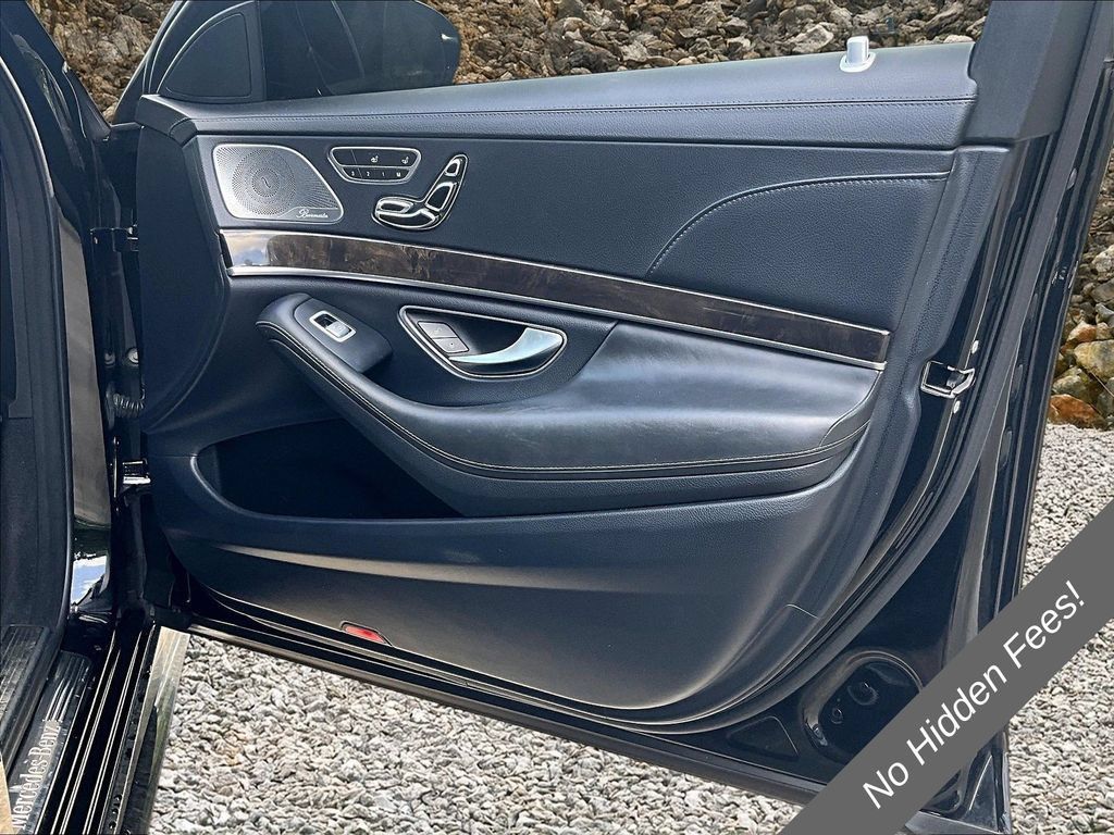 Used 2016 Mercedes-Benz S 550 Sedan w/ Sport Package image 18