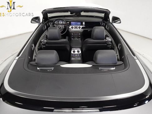 Used 2019 Rolls-Royce Dawn RWD image 11
