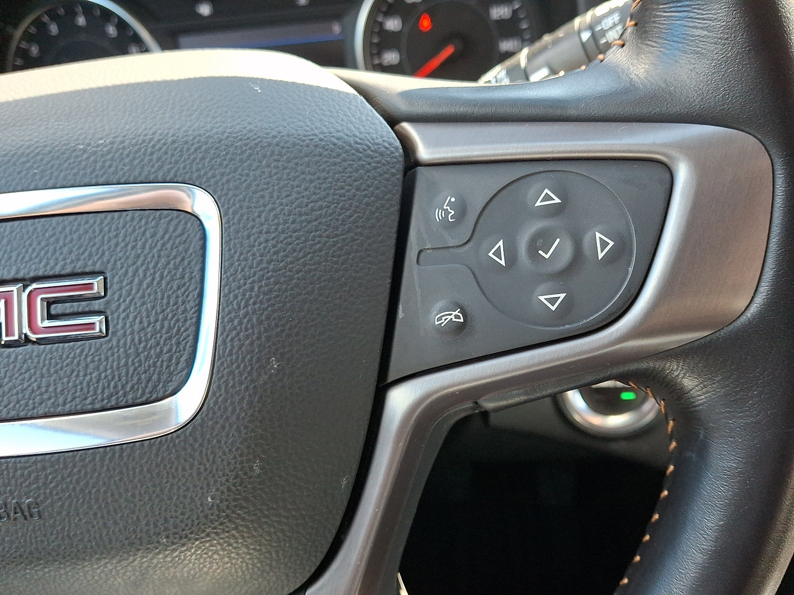 Used 2022 GMC Terrain AT4 AWD/4WD image 22