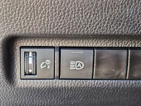 Used 2024 Toyota RAV4 XLE w/ Convenience Package FWD image 6