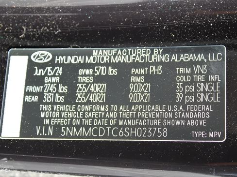 Used 2025 Genesis GV70 3.5T Sport w/ Sport Prestige Package AWD/4WD image 27