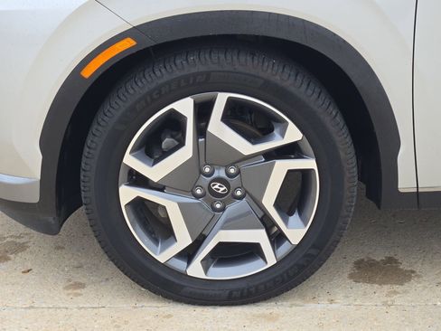Used 2024 Hyundai Palisade Limited FWD image 12