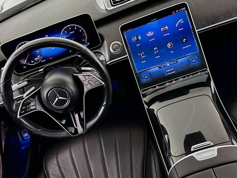 Used 2023 Mercedes-Benz S 500 4MATIC w/ AMG Line image 17