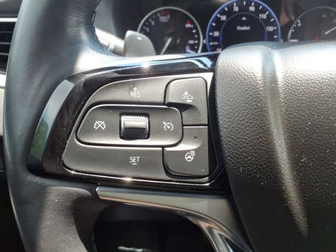 Used 2022 Buick Enclave Avenir w/ Avenir Technology Package AWD/4WD image 22