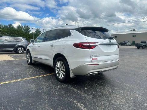 Used 2020 Buick Enclave Premium w/ Sun and Sites Package AWD/4WD image 3