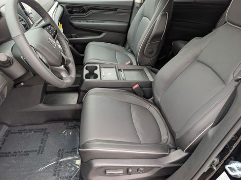 New 2026 Honda Odyssey Elite image 5