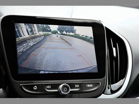 Used 2018 Chevrolet Volt LT w/ LT Driver Confidence Package FWD image 23