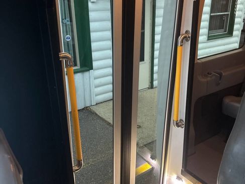 Used 2019 Ford Transit 350 XL image 17