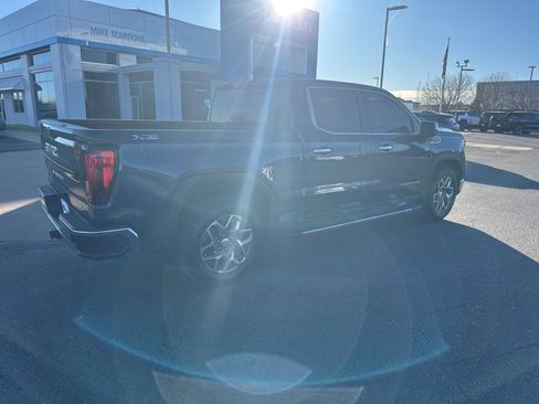 Used 2023 GMC Sierra 1500 SLT w/ SLT Premium Package image 32
