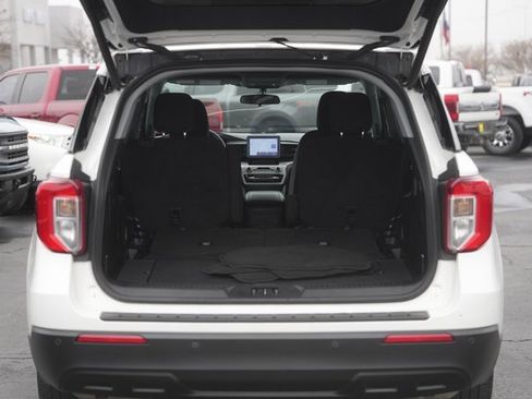 Certified 2023 Ford Explorer XLT image 30