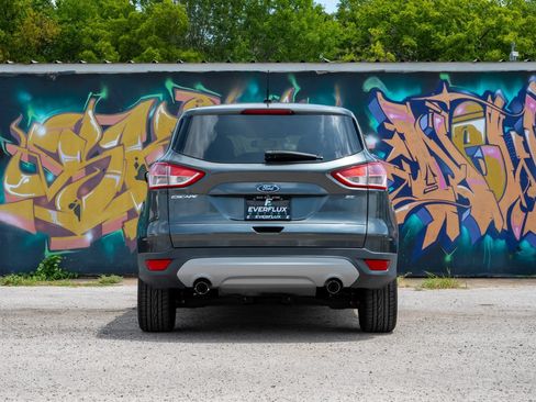 Used 2015 Ford Escape SE FWD image 9